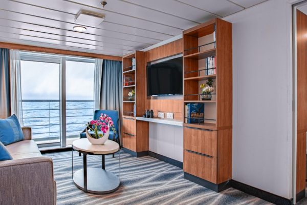 Premium_Suite_1 Premium_Suite_1